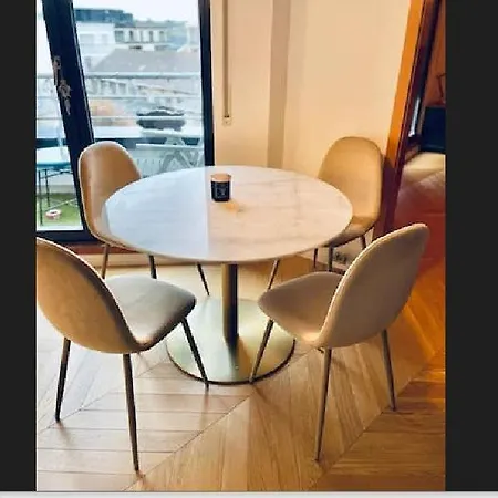 Appartement Comfortable One Bedroom In Center With Parking And Terrace *